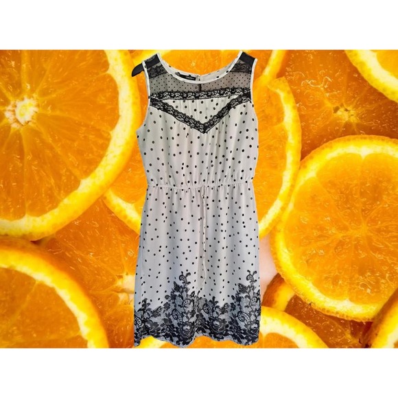 Maurices White with Black Lace Sleeveless Mini Dress Size M - Picture 4 of 9